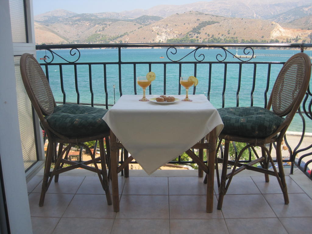 Marina Studios I Argostoli  Habitación foto